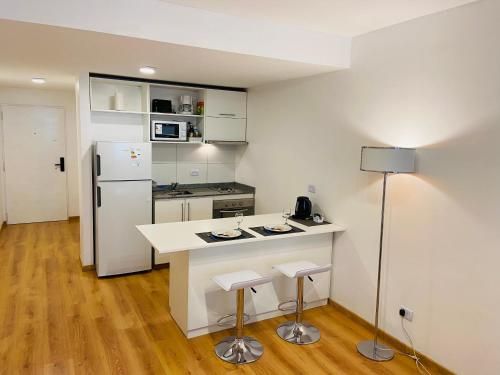 Apartamento Céntrico y Moderno con Balcon, Piscina, Gimnasio y Laundry