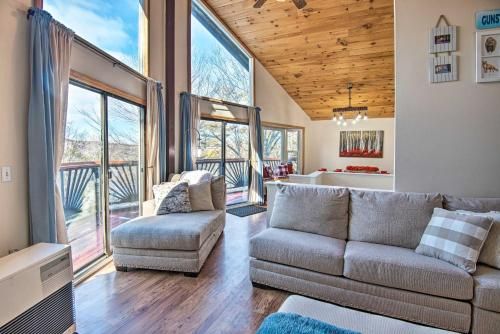 Pet-Friendly Gilford Home by Gunstock Ski Mountain
