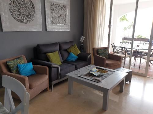 Modern Duquesa 2 Bed Outstanding view of sea golf