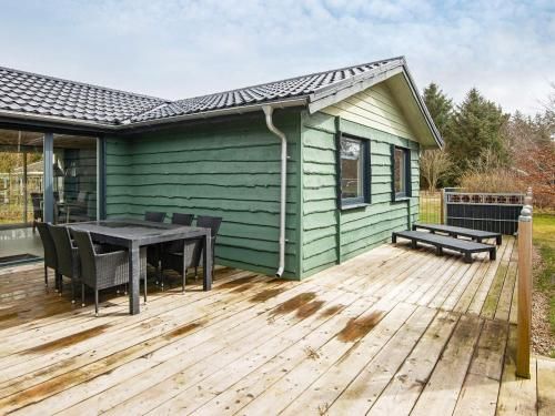 Outdoor Pictures 24