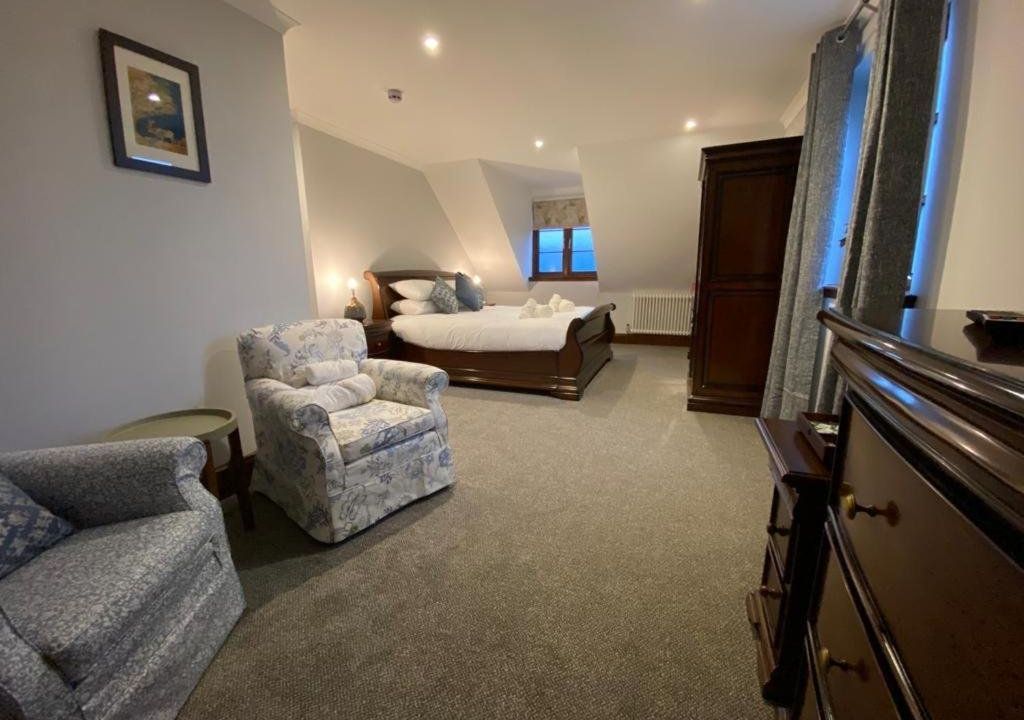 Craigdarroch Hotel