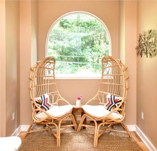 Blue Cherry! Redwoods! BBQ Grill! Fire Table! Ping Pong! Fast WiFi!! Dog Friendly!