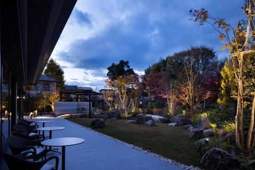 Outdoor Pictures 23