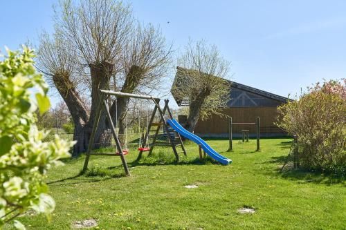 Outdoor Pictures 24