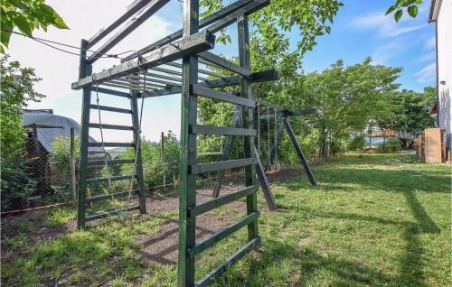 Outdoor Pictures 23