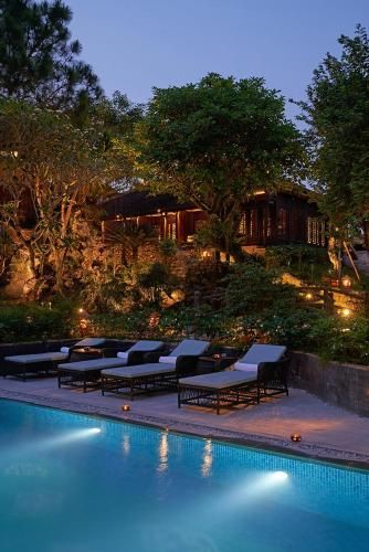 Outdoor Pictures 24
