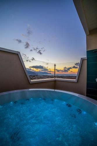 Outdoor Pictures 24