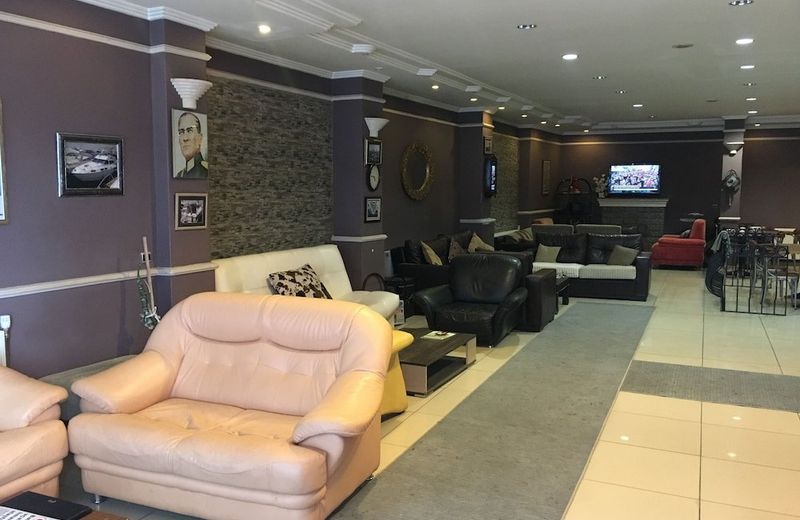 Tac Hotel