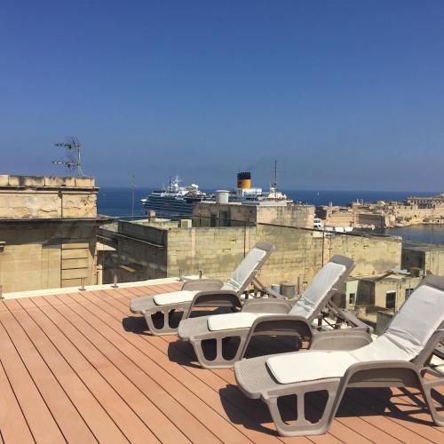 Valletta Harbor Views Penthouse