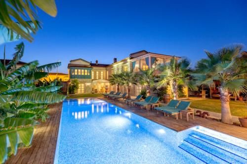 Outdoor Pictures 24