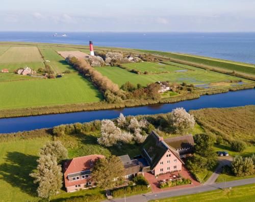 Hotel & Restaurant MeerLand - nur 2 Minuten zum Leuchtturm