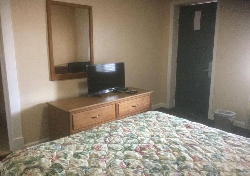 Budget Inn Express