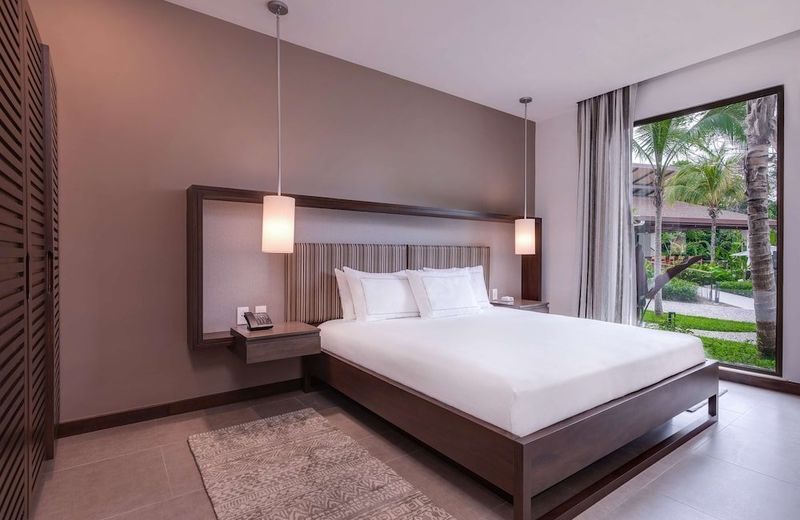Botanika Osa Peninsula, Curio Collection By Hilton