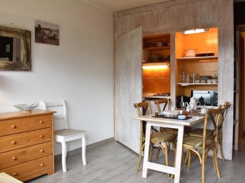 Appartement Méribel, 1 pièce, 4 personnes - FR-1-180-30
