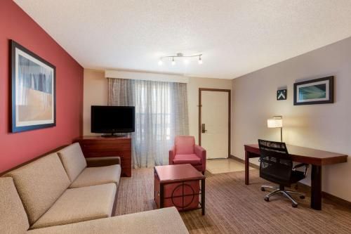 SenS Suites Livermore; SureStay Collection by Best Western