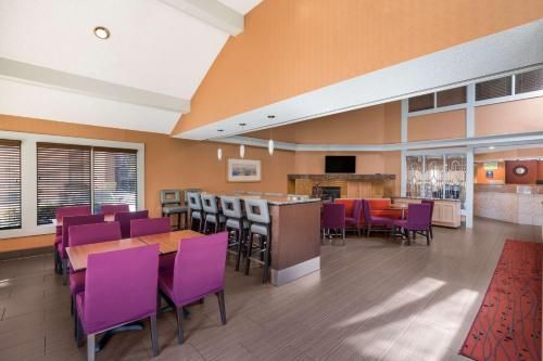 SenS Suites Livermore; SureStay Collection by Best Western