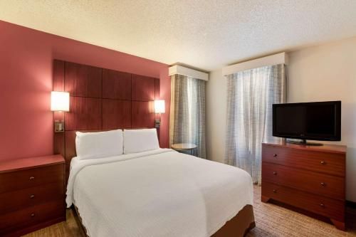 SenS Suites Livermore; SureStay Collection by Best Western