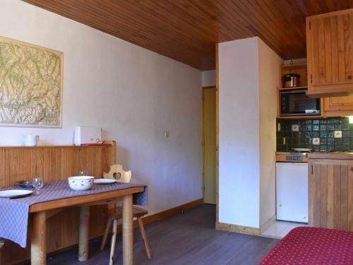 Appartement Méribel, 2 pièces, 4 personnes - FR-1-180-74
