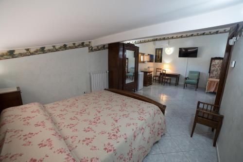 DOMUS CASTRUM VILLARUM B&B