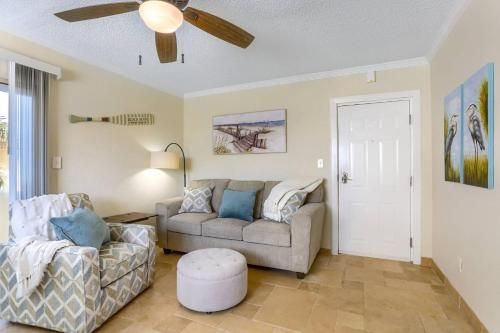 201 Belleair Beach Club