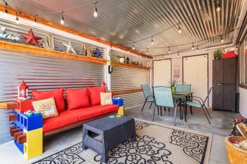 Joshua Tree Village House