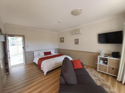 Accommodation Creek Cottages & Sundown View Suites