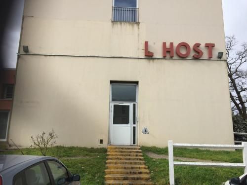 Appartement design tout confort (parking gratuit)