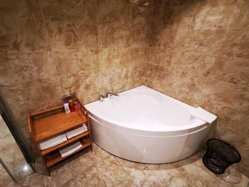 Ningxia Manputianmu Hotspring Hotel