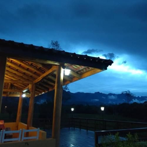 Fazenda Fernandes, pousada, gastronomia e lazer.