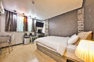 Gongju Khai Hotel