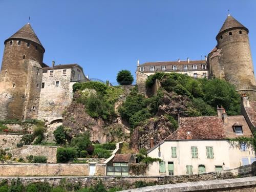 Batisse du pont pinard et son granit rose