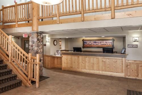 MountainView Lodge and Suites