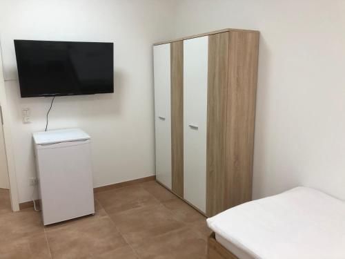 Pension Chen, 2 Doppelzimmer , EBK, separater Balkon