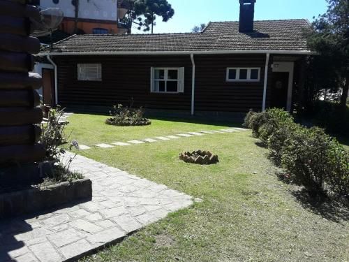 Casa de Campos Capivari House