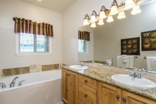 3 Bedroom Condo Just 10 Minutes from Snowbasin Resort,LS 15