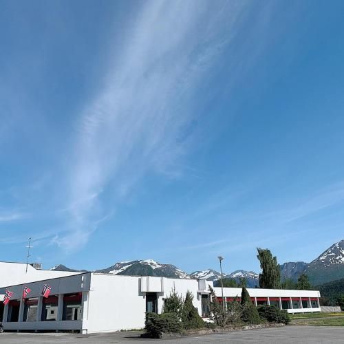 Isfjorden Turisthotell & motell