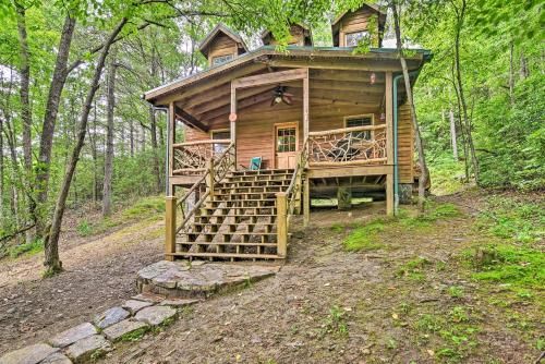 Quiet Balsam Grove Cabin Porch, Hot Tub, Dogs OK