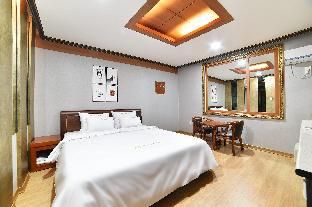 Mokpo Emboss