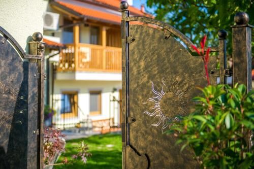 Outdoor Pictures 9