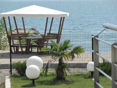 Outdoor Pictures 11