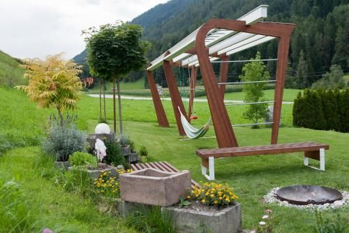 Outdoor Pictures 21