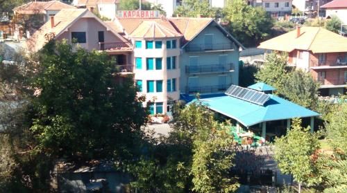 Bed & Breakfast Karavan