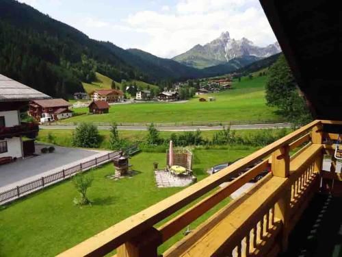 Outdoor Pictures 24
