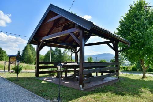 Outdoor Pictures 17