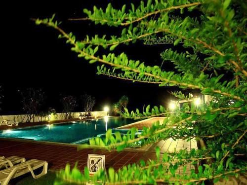 Outdoor Pictures 12