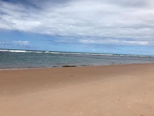 Flat Guarajuba Beira da Praia pé na areia
