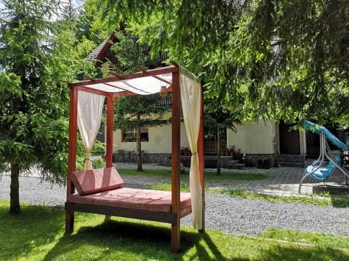 Outdoor Pictures 13