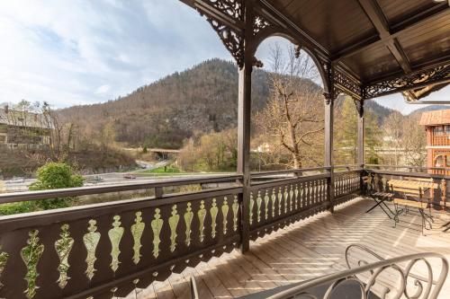 Outdoor Pictures 24