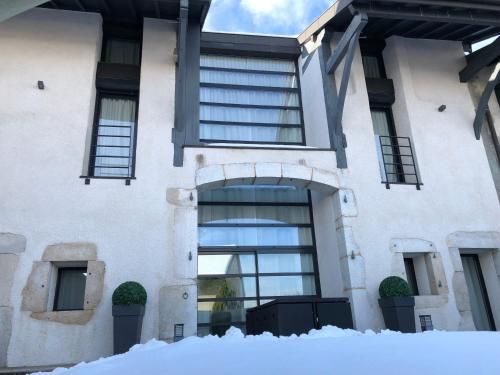 La Grange Emnitan - Maison de ville moderne pour 12p Fêtes interdites