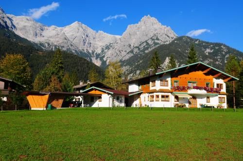 Outdoor Pictures 24